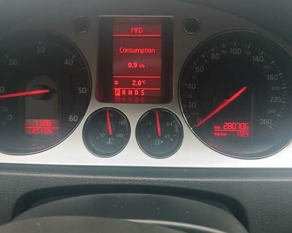 Чорний Фольксваген Пассат, об'ємом двигуна 2 л та пробігом 280 тис. км за 6950 $, фото 8 на Automoto.ua