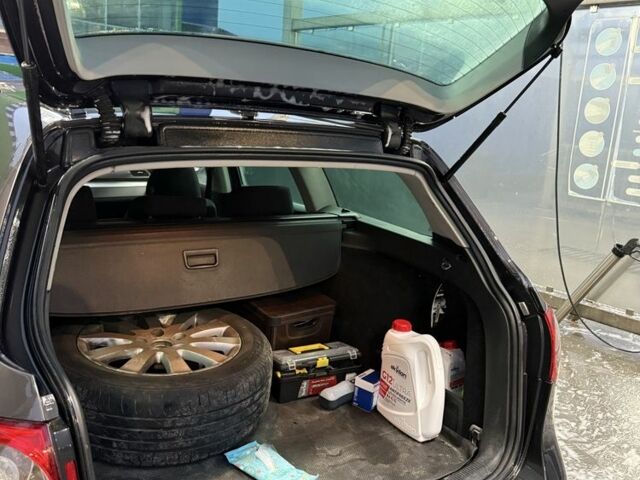 Черный Фольксваген Пассат, объемом двигателя 2 л и пробегом 400 тыс. км за 3500 $, фото 8 на Automoto.ua