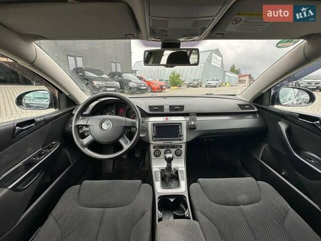 Черный Фольксваген Пассат, объемом двигателя 2 л и пробегом 288 тыс. км за 7290 $, фото 25 на Automoto.ua