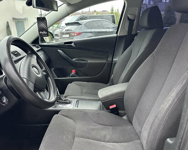 Чорний Фольксваген Пассат, об'ємом двигуна 2 л та пробігом 327 тис. км за 5899 $, фото 15 на Automoto.ua