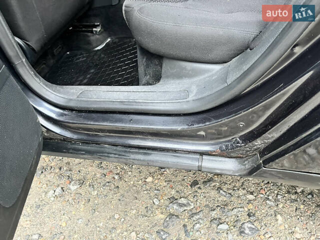 Чорний Фольксваген Пассат, об'ємом двигуна 1.97 л та пробігом 270 тис. км за 5800 $, фото 12 на Automoto.ua