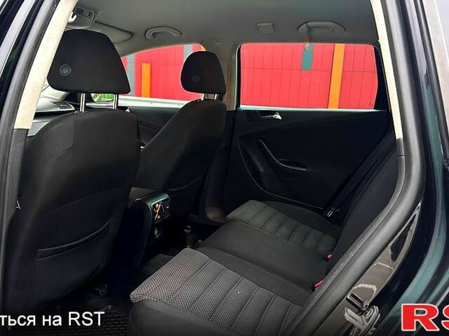 Черный Фольксваген Пассат, объемом двигателя 2 л и пробегом 340 тыс. км за 5700 $, фото 6 на Automoto.ua