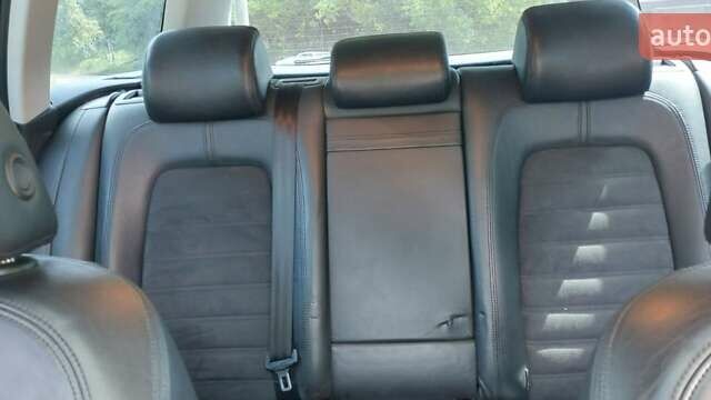 Черный Фольксваген Пассат, объемом двигателя 2 л и пробегом 284 тыс. км за 8500 $, фото 25 на Automoto.ua