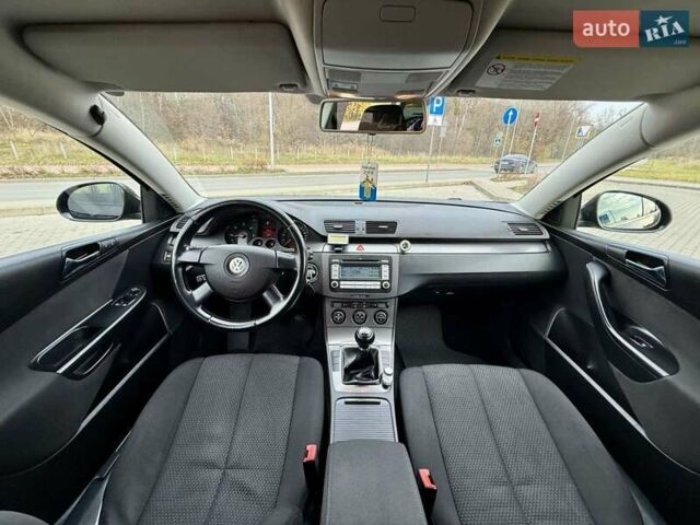 Черный Фольксваген Пассат, объемом двигателя 2 л и пробегом 403 тыс. км за 5499 $, фото 24 на Automoto.ua