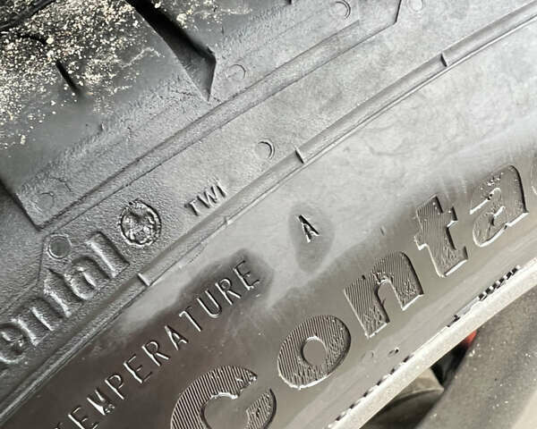 Черный Фольксваген Пассат, объемом двигателя 2 л и пробегом 388 тыс. км за 5950 $, фото 21 на Automoto.ua