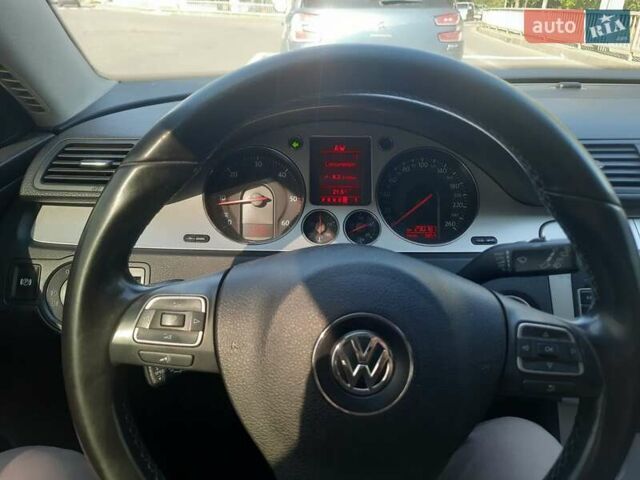 Черный Фольксваген Пассат, объемом двигателя 2 л и пробегом 299 тыс. км за 7000 $, фото 4 на Automoto.ua