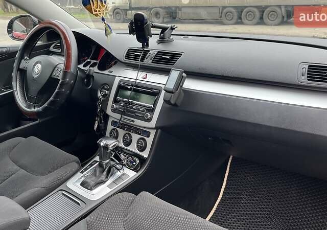 Черный Фольксваген Пассат, объемом двигателя 1.39 л и пробегом 228 тыс. км за 6700 $, фото 9 на Automoto.ua