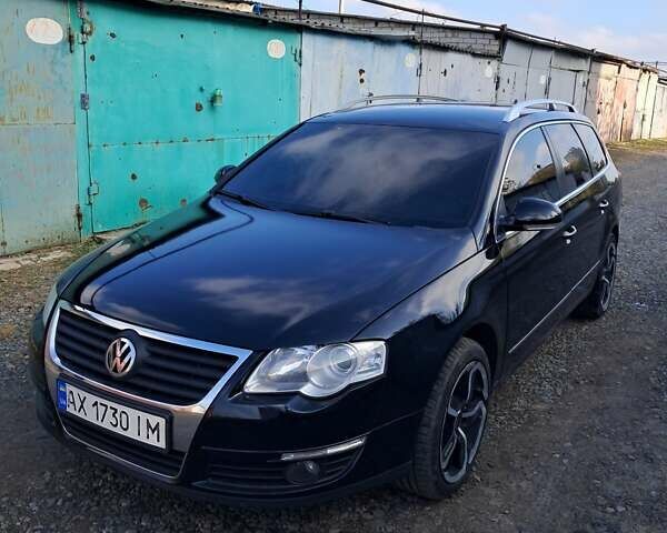 Черный Фольксваген Пассат, объемом двигателя 1.97 л и пробегом 237 тыс. км за 8200 $, фото 4 на Automoto.ua