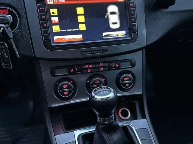 Чорний Фольксваген Пассат, об'ємом двигуна 1.9 л та пробігом 300 тис. км за 3550 $, фото 11 на Automoto.ua