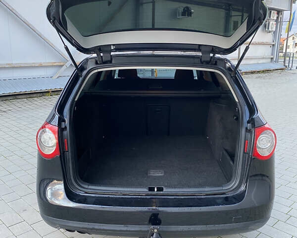 Черный Фольксваген Пассат, объемом двигателя 1.97 л и пробегом 311 тыс. км за 5899 $, фото 11 на Automoto.ua