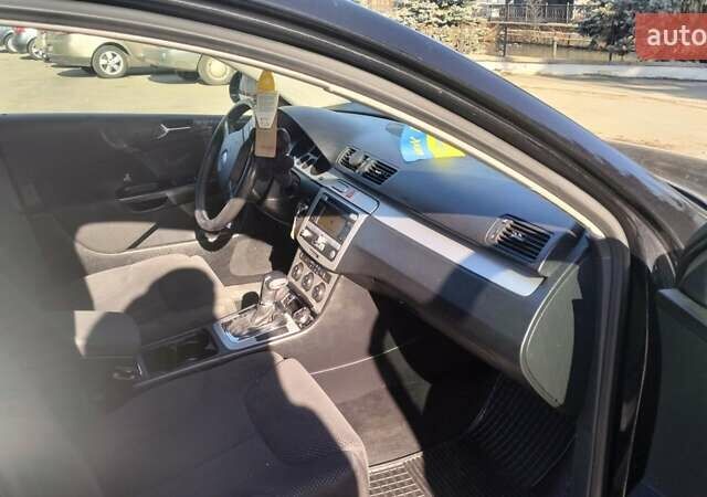 Чорний Фольксваген Пассат, об'ємом двигуна 1.97 л та пробігом 260 тис. км за 7000 $, фото 17 на Automoto.ua