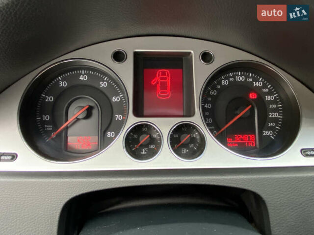 Черный Фольксваген Пассат, объемом двигателя 1.6 л и пробегом 326 тыс. км за 5499 $, фото 11 на Automoto.ua