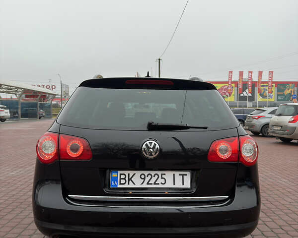 Чорний Фольксваген Пассат, об'ємом двигуна 2 л та пробігом 370 тис. км за 8100 $, фото 15 на Automoto.ua