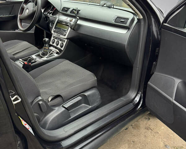 Чорний Фольксваген Пассат, об'ємом двигуна 1.97 л та пробігом 250 тис. км за 6700 $, фото 10 на Automoto.ua