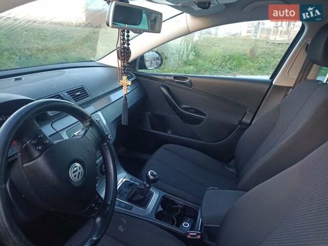 Чорний Фольксваген Пассат, об'ємом двигуна 1.9 л та пробігом 260 тис. км за 5600 $, фото 14 на Automoto.ua
