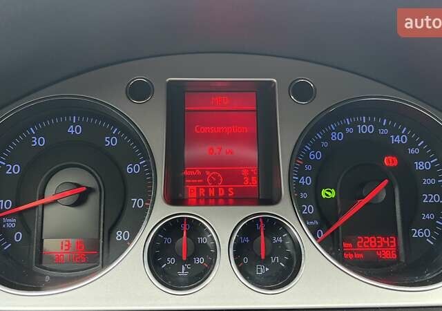 Черный Фольксваген Пассат, объемом двигателя 1.39 л и пробегом 228 тыс. км за 6700 $, фото 11 на Automoto.ua