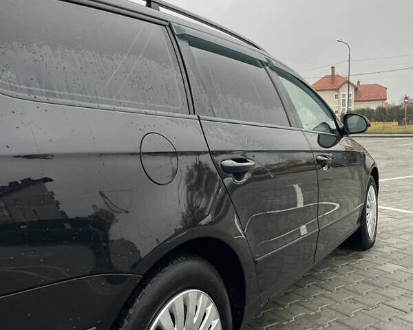 Черный Фольксваген Пассат, объемом двигателя 1.97 л и пробегом 274 тыс. км за 5700 $, фото 8 на Automoto.ua