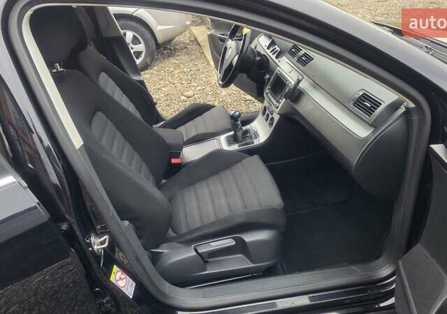 Черный Фольксваген Пассат, объемом двигателя 1.97 л и пробегом 279 тыс. км за 4950 $, фото 14 на Automoto.ua