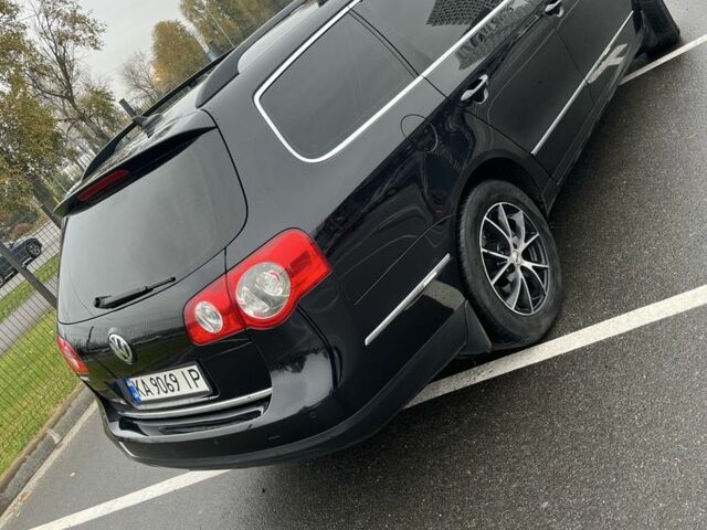 Чорний Фольксваген Пассат, об'ємом двигуна 2 л та пробігом 255 тис. км за 7100 $, фото 3 на Automoto.ua