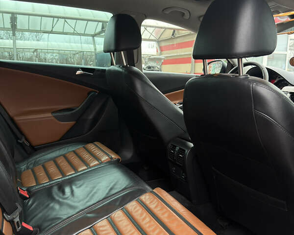 Чорний Фольксваген Пассат, об'ємом двигуна 2 л та пробігом 370 тис. км за 8100 $, фото 33 на Automoto.ua