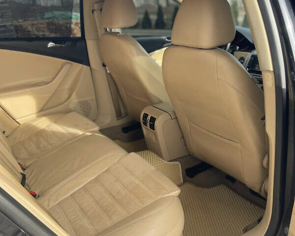 Чорний Фольксваген Пассат, об'ємом двигуна 1.97 л та пробігом 308 тис. км за 5500 $, фото 17 на Automoto.ua