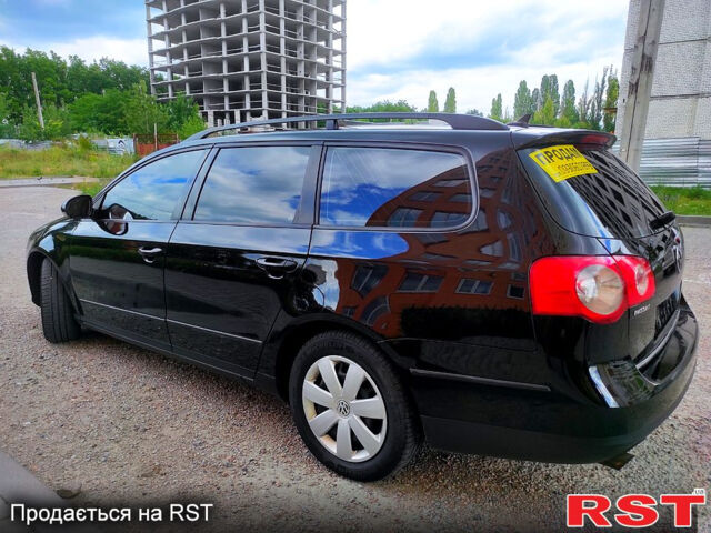 Черный Фольксваген Пассат, объемом двигателя 1.6 л и пробегом 333 тыс. км за 6900 $, фото 7 на Automoto.ua