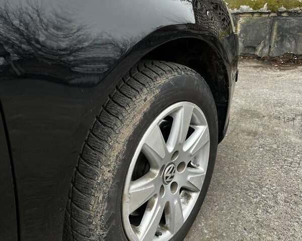 Черный Фольксваген Пассат, объемом двигателя 1.97 л и пробегом 306 тыс. км за 7000 $, фото 11 на Automoto.ua