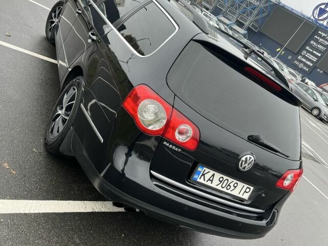 Чорний Фольксваген Пассат, об'ємом двигуна 2 л та пробігом 255 тис. км за 7100 $, фото 4 на Automoto.ua