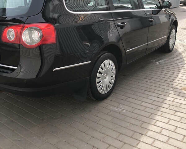 Чорний Фольксваген Пассат, об'ємом двигуна 2 л та пробігом 414 тис. км за 6700 $, фото 3 на Automoto.ua