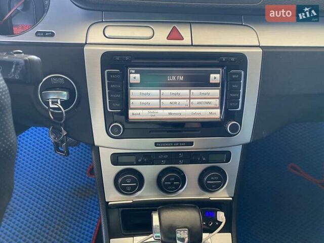 Черный Фольксваген Пассат, объемом двигателя 1.97 л и пробегом 256 тыс. км за 7000 $, фото 26 на Automoto.ua