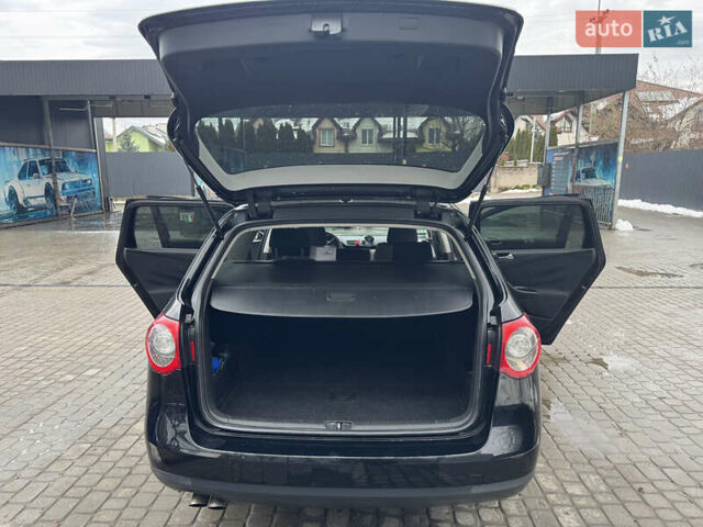 Черный Фольксваген Пассат, объемом двигателя 1.97 л и пробегом 245 тыс. км за 6200 $, фото 13 на Automoto.ua