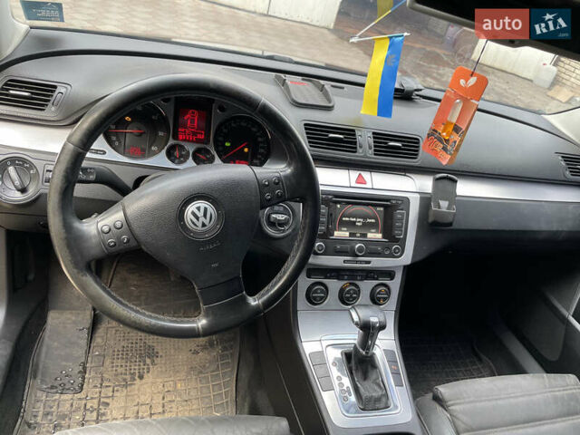 Черный Фольксваген Пассат, объемом двигателя 1.97 л и пробегом 300 тыс. км за 6350 $, фото 5 на Automoto.ua