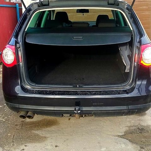 Черный Фольксваген Пассат, объемом двигателя 2 л и пробегом 302 тыс. км за 6300 $, фото 6 на Automoto.ua