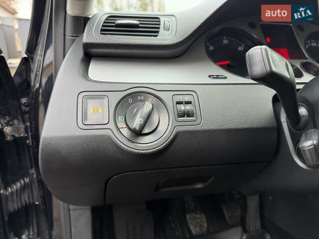 Чорний Фольксваген Пассат, об'ємом двигуна 1.97 л та пробігом 370 тис. км за 4600 $, фото 58 на Automoto.ua