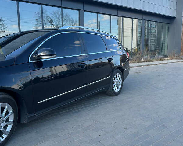 Черный Фольксваген Пассат, объемом двигателя 2 л и пробегом 335 тыс. км за 6800 $, фото 2 на Automoto.ua