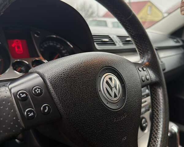 Чорний Фольксваген Пассат, об'ємом двигуна 2 л та пробігом 370 тис. км за 8100 $, фото 23 на Automoto.ua