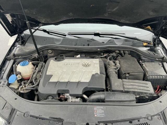 Чорний Фольксваген Пассат, об'ємом двигуна 2 л та пробігом 255 тис. км за 7100 $, фото 10 на Automoto.ua