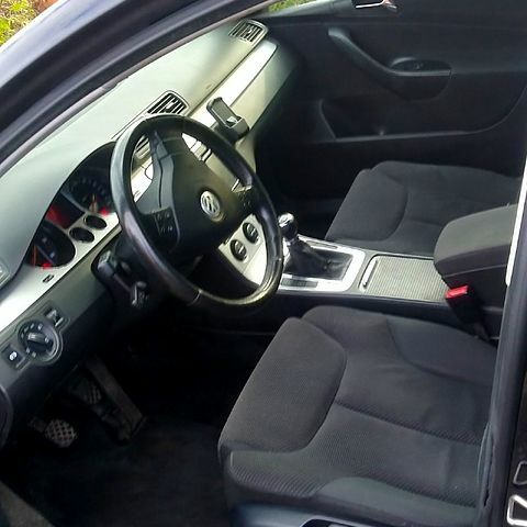 Черный Фольксваген Пассат, объемом двигателя 2 л и пробегом 302 тыс. км за 6300 $, фото 2 на Automoto.ua