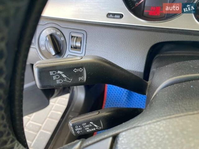 Черный Фольксваген Пассат, объемом двигателя 1.97 л и пробегом 256 тыс. км за 7000 $, фото 27 на Automoto.ua