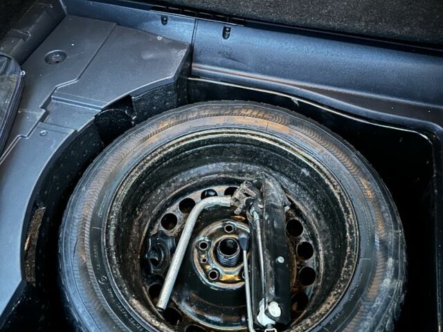 Чорний Фольксваген Пассат, об'ємом двигуна 1.9 л та пробігом 300 тис. км за 3550 $, фото 13 на Automoto.ua