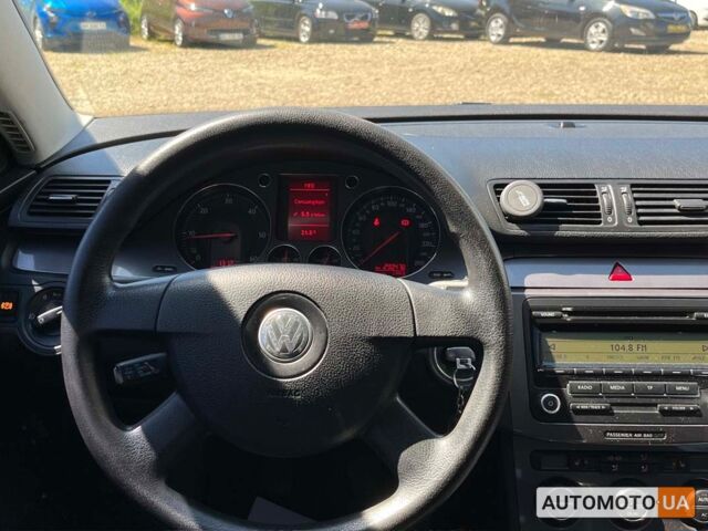 Черный Фольксваген Пассат, объемом двигателя 1.9 л и пробегом 290 тыс. км за 7800 $, фото 16 на Automoto.ua