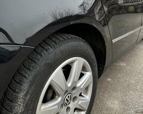 Черный Фольксваген Пассат, объемом двигателя 1.97 л и пробегом 306 тыс. км за 7000 $, фото 10 на Automoto.ua