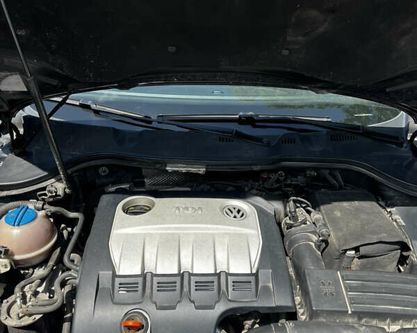 Чорний Фольксваген Пассат, об'ємом двигуна 1.97 л та пробігом 380 тис. км за 5600 $, фото 17 на Automoto.ua