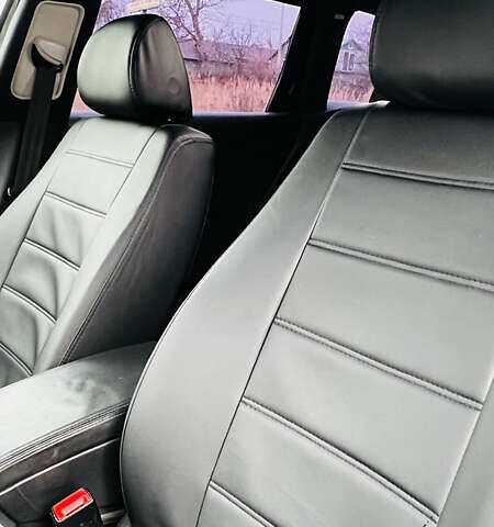 Черный Фольксваген Пассат, объемом двигателя 1.97 л и пробегом 343 тыс. км за 5500 $, фото 7 на Automoto.ua