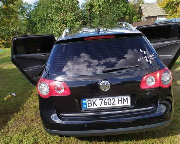 Черный Фольксваген Пассат, объемом двигателя 1.8 л и пробегом 179 тыс. км за 6400 $, фото 4 на Automoto.ua