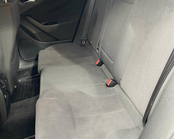 Черный Фольксваген Пассат, объемом двигателя 1.6 л и пробегом 326 тыс. км за 5499 $, фото 16 на Automoto.ua