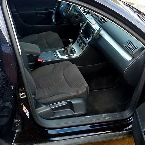 Черный Фольксваген Пассат, объемом двигателя 2 л и пробегом 302 тыс. км за 6300 $, фото 4 на Automoto.ua