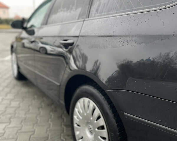 Черный Фольксваген Пассат, объемом двигателя 1.97 л и пробегом 274 тыс. км за 5700 $, фото 10 на Automoto.ua