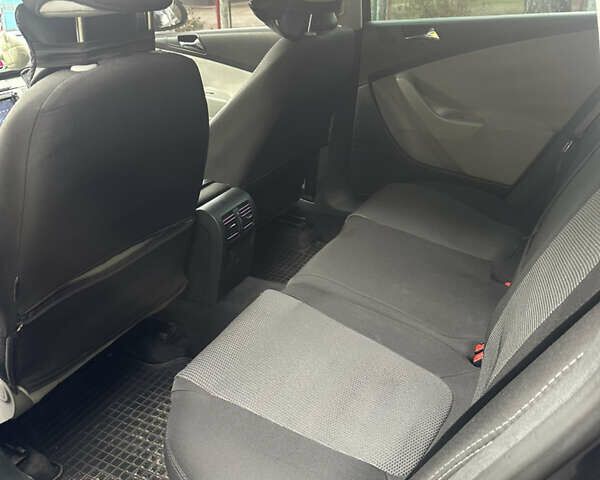 Черный Фольксваген Пассат, объемом двигателя 2 л и пробегом 244 тыс. км за 6000 $, фото 12 на Automoto.ua