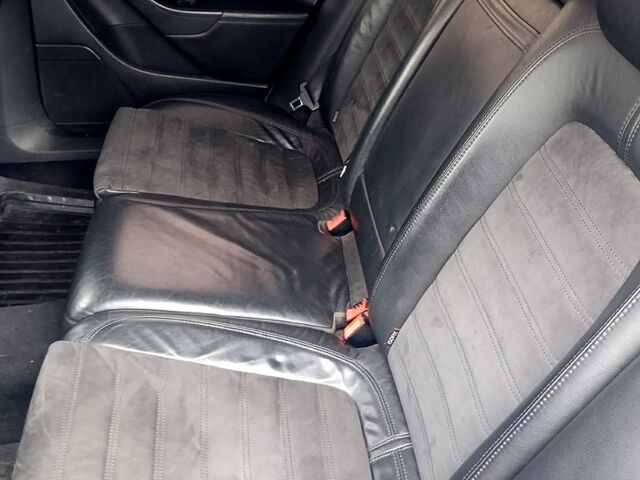 Черный Фольксваген Пассат, объемом двигателя 2 л и пробегом 340 тыс. км за 5950 $, фото 3 на Automoto.ua